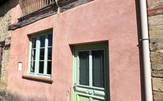 **Townhouse With Terrace In The Lovely Town Of Marciac
