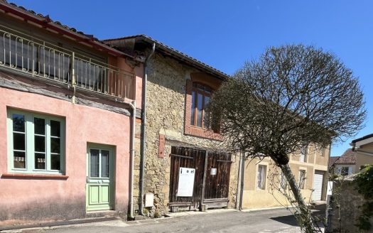 **Townhouse With Terrace In The Lovely Town Of Marciac