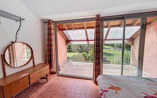 **Townhouse With Terrace In The Lovely Town Of Marciac