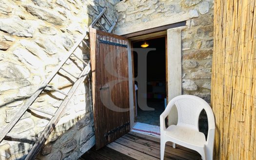 **Characterful Stone Built Village House With Terrace