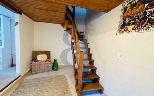 **Characterful Stone Built Village House With Terrace