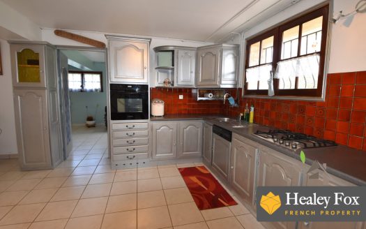 Beautifully Renovated Family Home With Spacious Garden – Near Thiviers, Dordogne