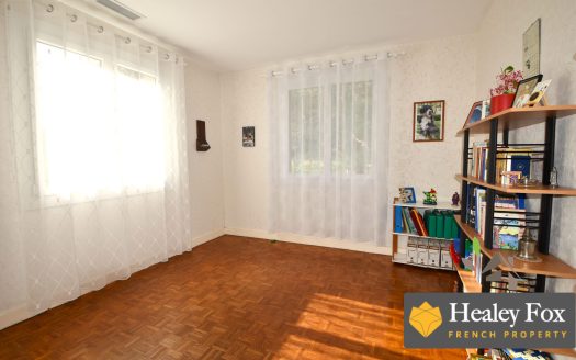 Beautifully Renovated Family Home With Spacious Garden – Near Thiviers, Dordogne