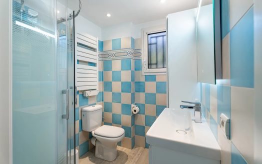 3 Bed Ground Floor Apartment Close To Salis Beach – Antibes