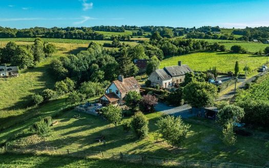 **Superb house with gite