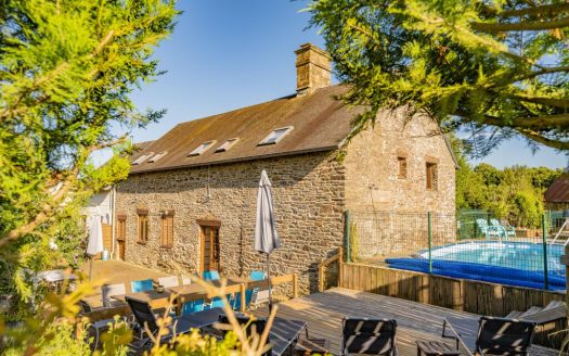 **Superb house with gite