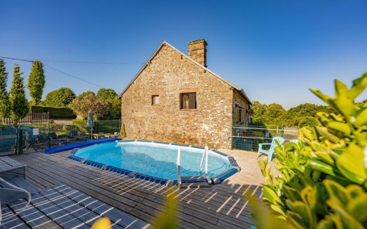 **Superb house with gite