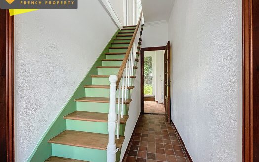 **Beautiful grand stone house with views in the heart of Gavray