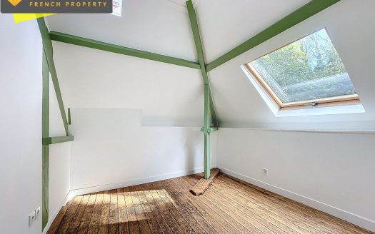 **Beautiful grand stone house with views in the heart of Gavray