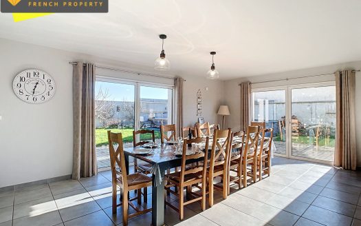 **Villa with pool just 5 minutes from the beach