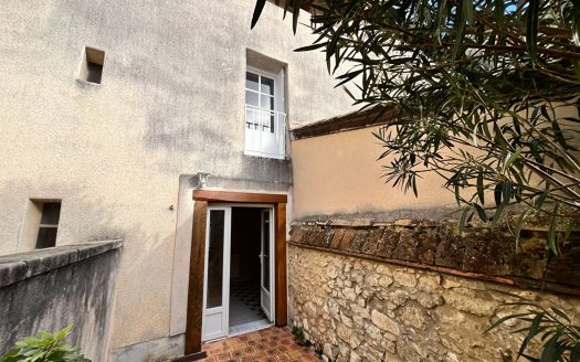 Stone Village House With Garden And Garage, Castillonnes
