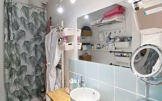 **Character Village House With Couryard, Fourques