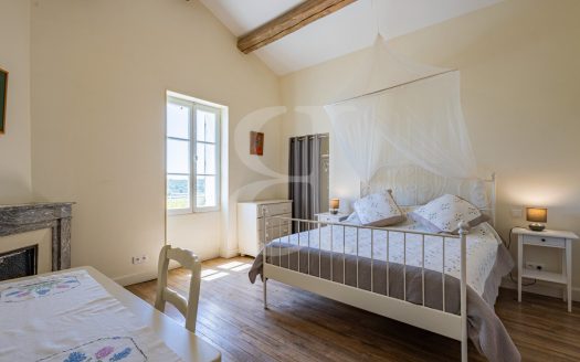 **Exceptional Mas With Gites, Swimming Pool And Stunning Views