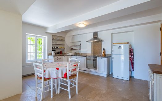 **Exceptional Mas With Gites, Swimming Pool And Stunning Views