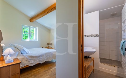 **Exceptional Mas With Gites, Swimming Pool And Stunning Views