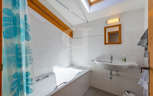 **Exceptional Mas With Gites, Swimming Pool And Stunning Views