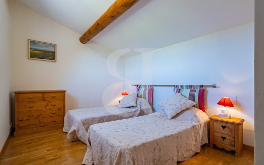 **Exceptional Mas With Gites, Swimming Pool And Stunning Views