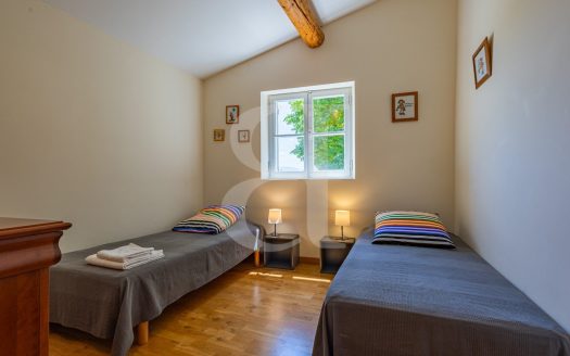 **Exceptional Mas With Gites, Swimming Pool And Stunning Views