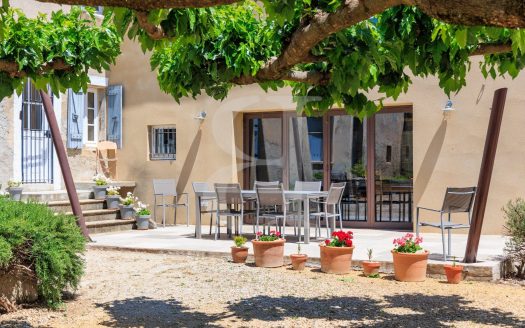 **Exceptional Mas With Gites, Swimming Pool And Stunning Views