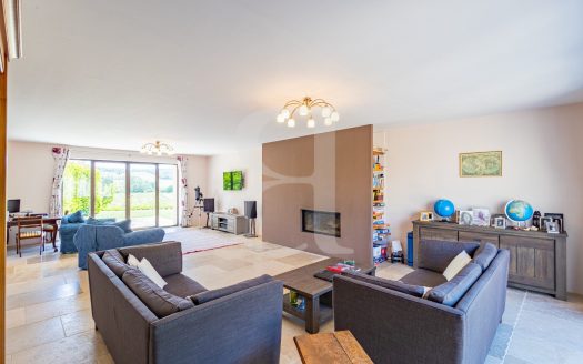 **Exceptional Mas With Gites, Swimming Pool And Stunning Views