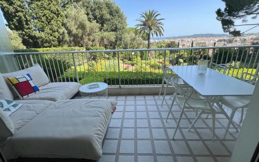 1 bed Apartment with Sea View and Terrace – Residence Le Chambord