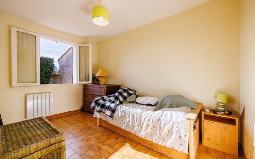 Terraced Village House With Garden Close To All Amenities