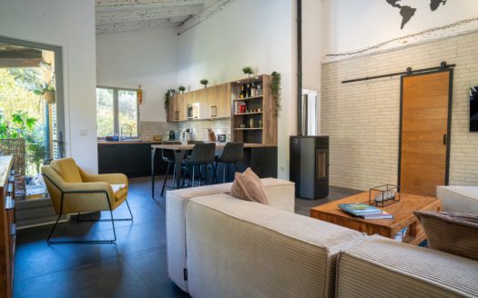 Delightful Villa With Swimming Pool And 2 Studios Close To The Village