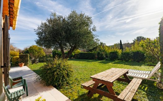 Terraced Village House With Garden Close To All Amenities