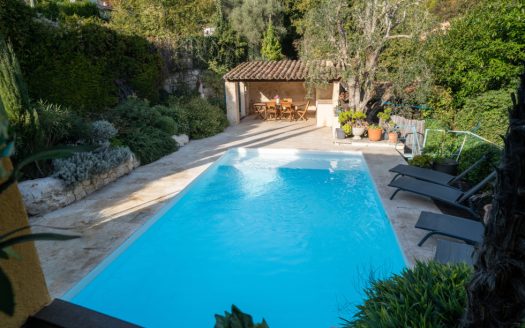 Delightful Villa With Swimming Pool And 2 Studios Close To The Village
